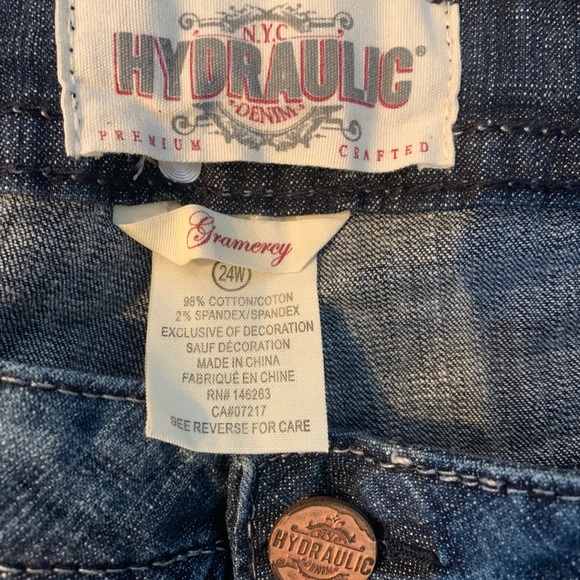 NYC Hydraulic Denim Stretchy Jean Shorts - Picture 6 of 6